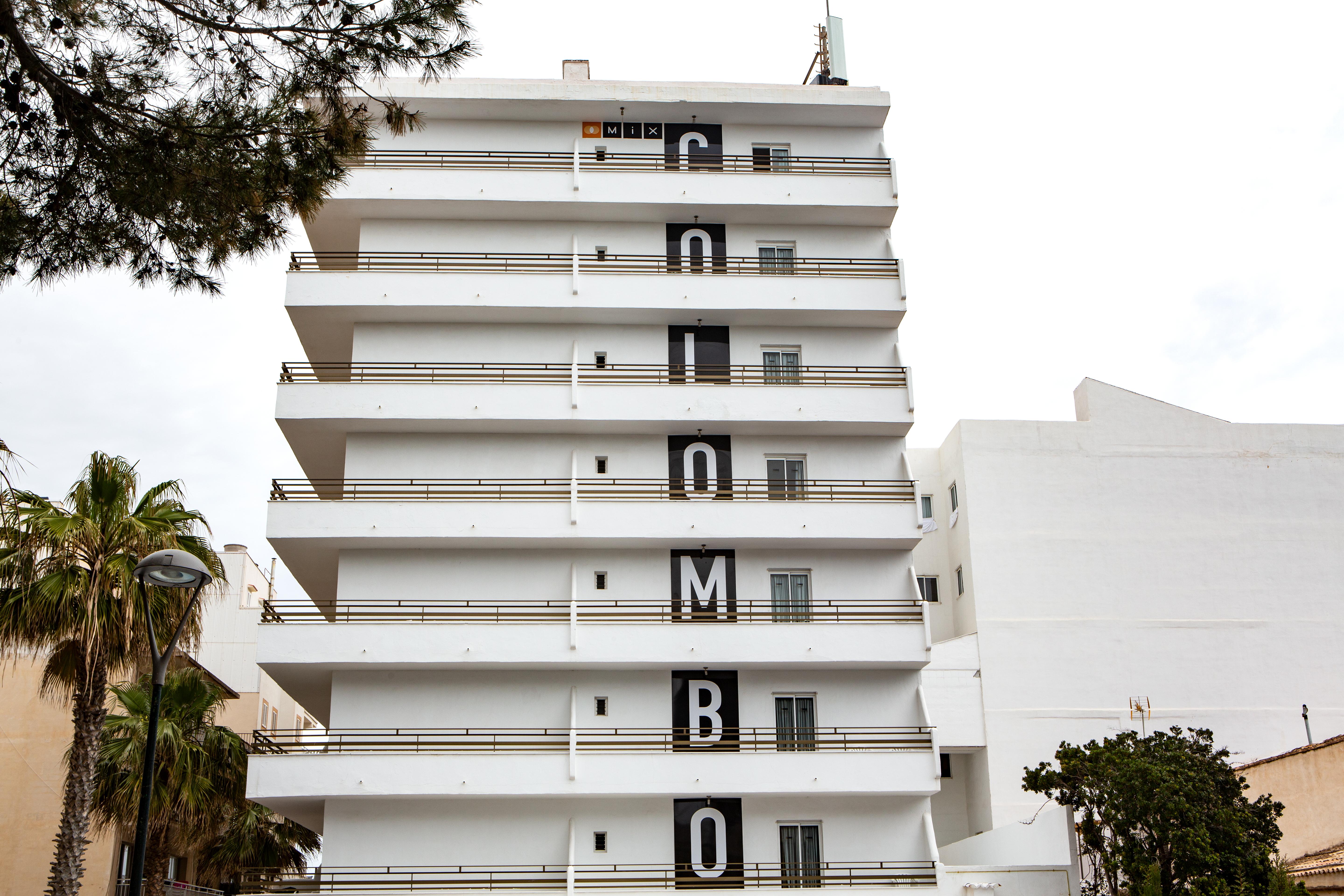 Hotel Mix Colombo S'Illot  Zewnętrze zdjęcie