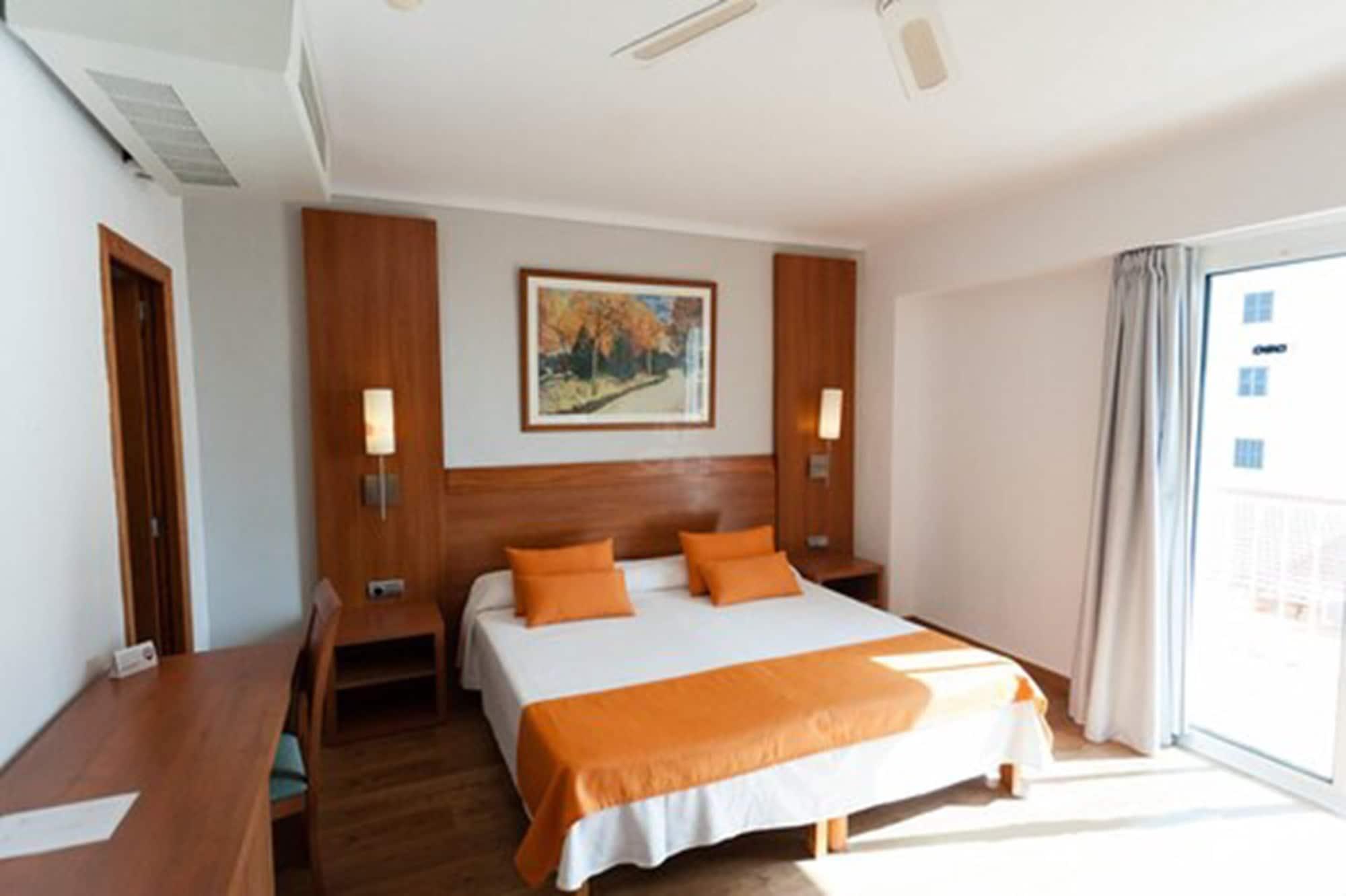 Hotel Mix Colombo S'Illot  Zewnętrze zdjęcie